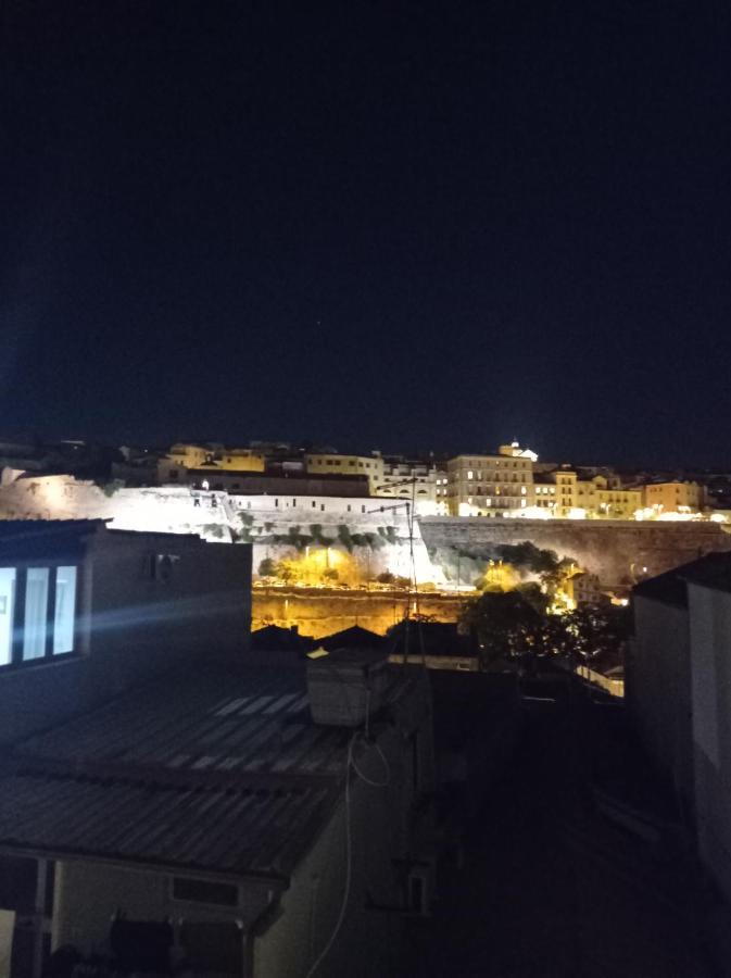 Central Moon Cagliari Vista Mare Eksteriør bilde