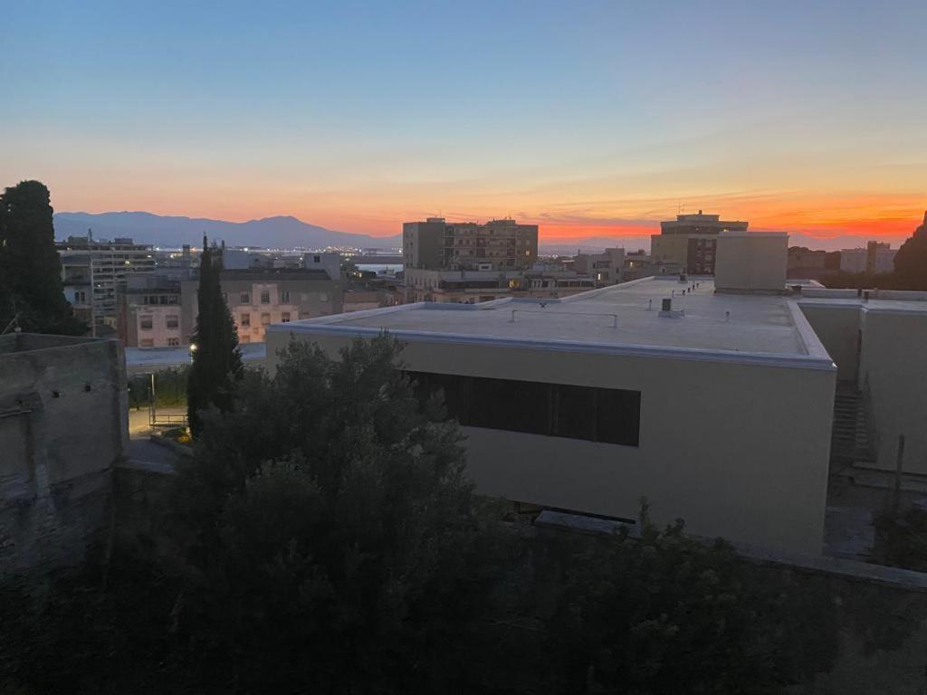 Central Moon Cagliari Vista Mare Rom bilde